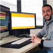 Profesor de EDICIÓN Y POSTPRODUCCIÓN AUDIOVISUAL con más de 8 años de experiencia en la industria audiovisual de Madrid.